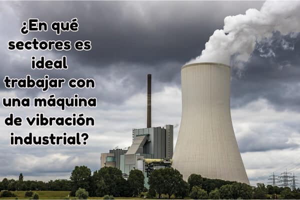 fabrica-donde-se-ve-que-la-chimenea-esta-soltando-humo